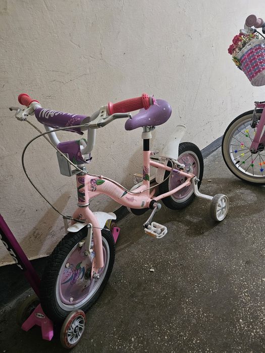 Bicicleta fetiță 3-5 ani