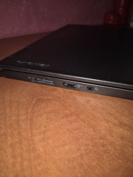 Vand Laptop Yoga  S1