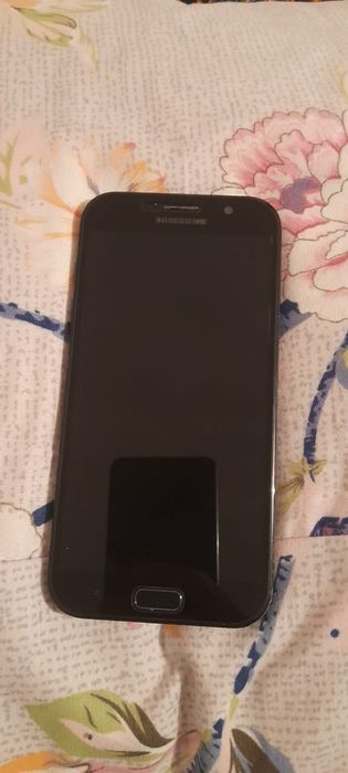 Телефон самсунг А7 32 ги