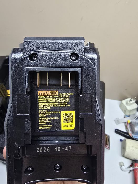 Нов лазерен нивелир DEWALT DCLE34031N