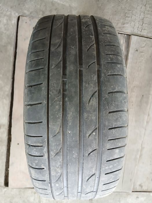 Продам шину на запаску