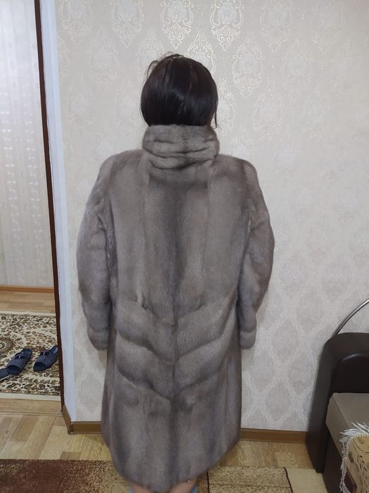 Продам норвковую шубу