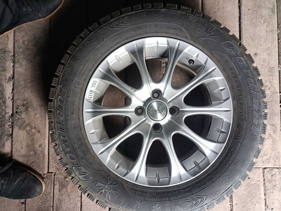 Шины комплект с дисками