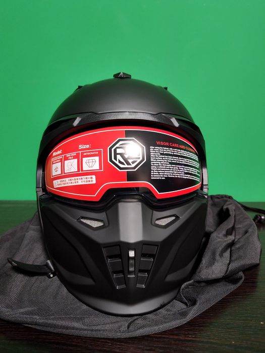 Каска за мотор/тротинетка