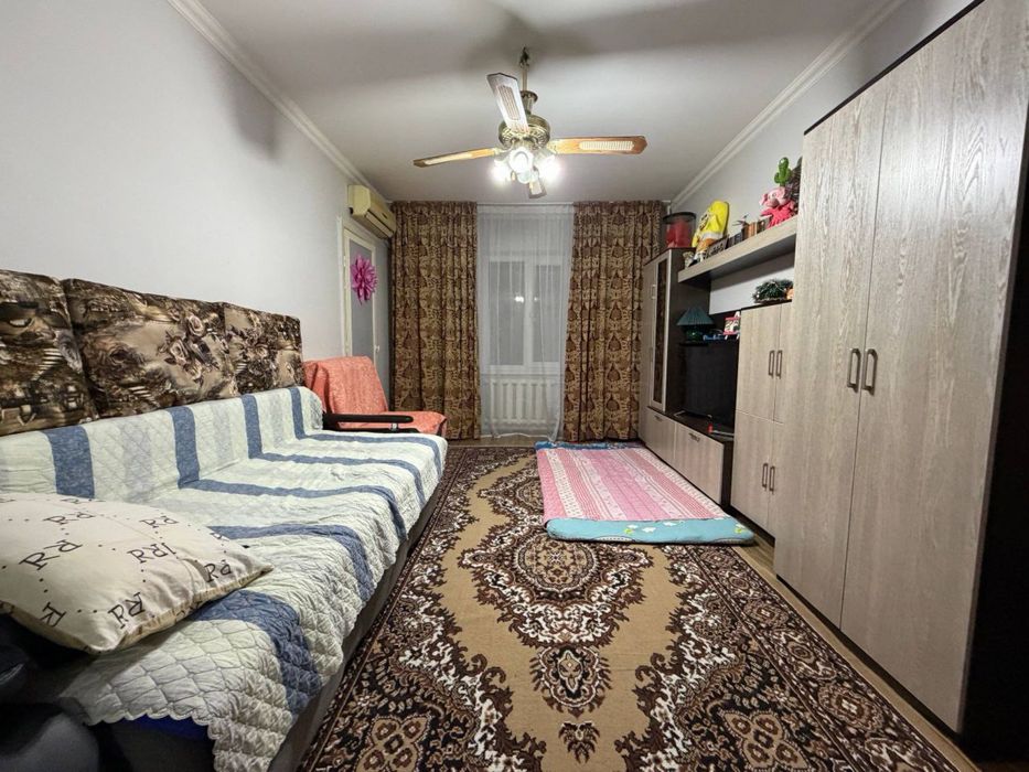 Продам квартиру сергели 8 3/2/9 71000&