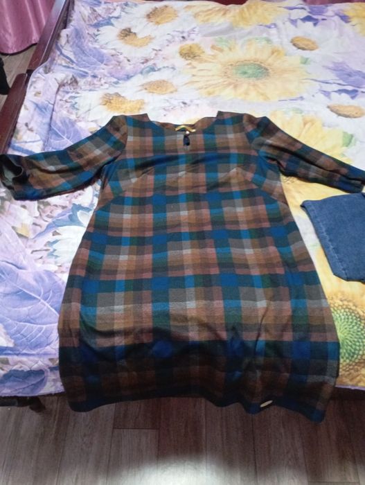 Продам женские вещи.