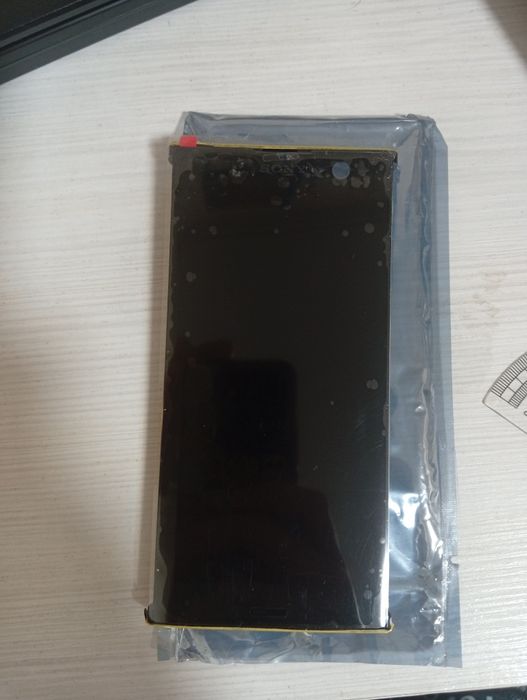Новый экран на Sony Xperia L2