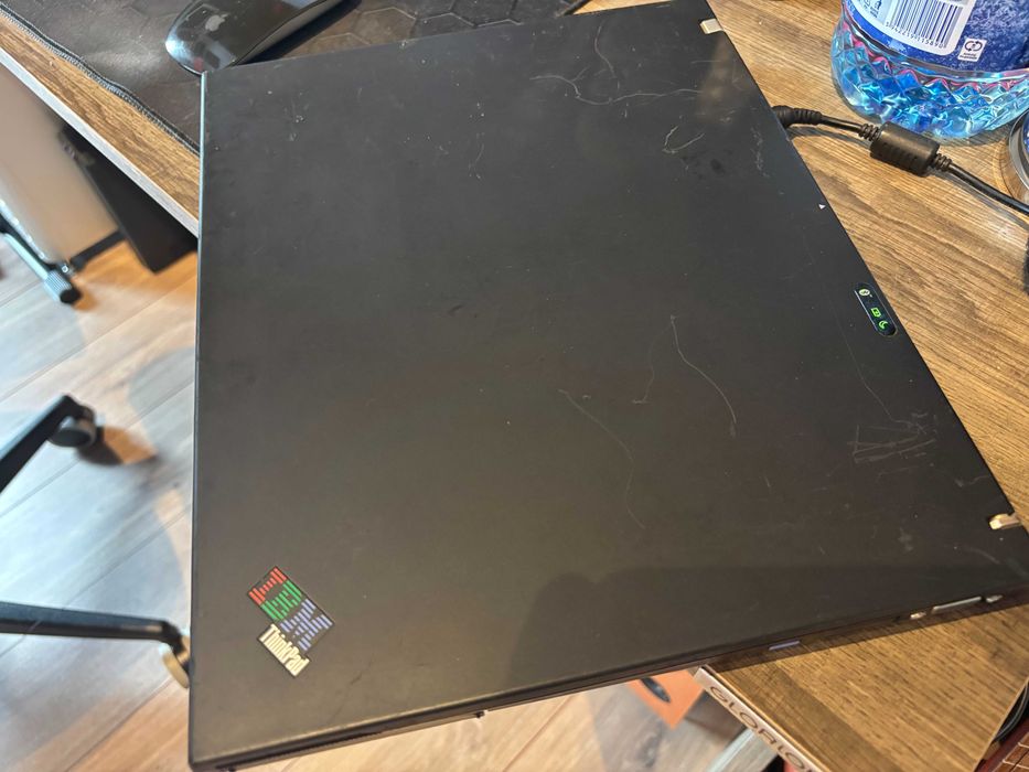 IBM ThinkPad T43 – laptop retro clasic, Pentium M Centrino, Windows XP