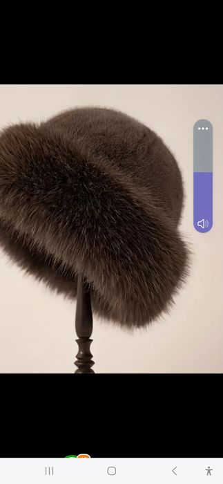 Vând Căciulă Blană