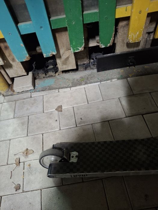 Обменяю трюковой самокат кастом