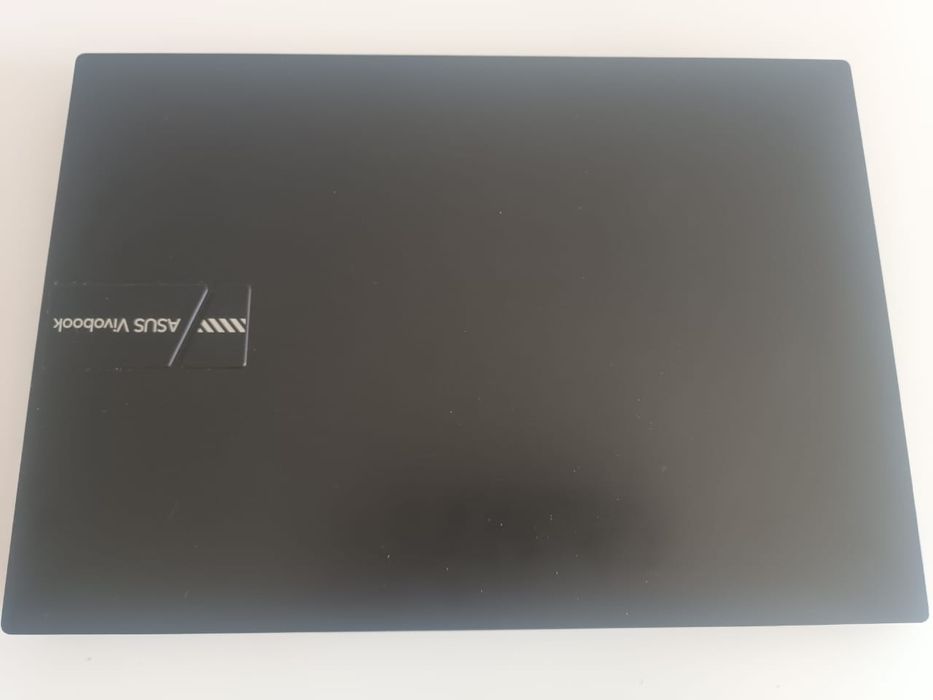 Ноутбук ASUS Vivobook 16