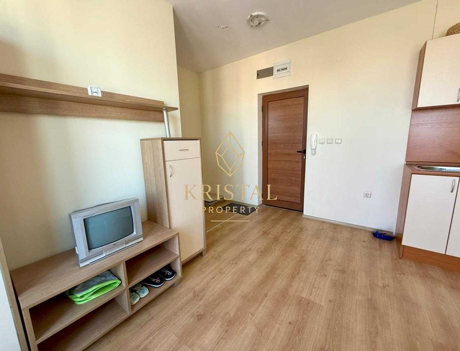 Продава се Двустаен апартамент в к.к. Слънчев бряг - 61 кв.м за 1030 €/кв.м - Снимка #2