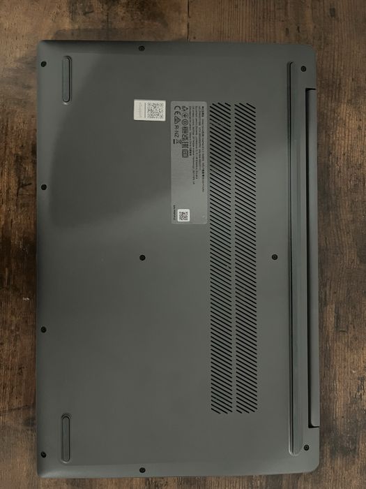 Laptop Lenovo IdeaPad Slim 3
