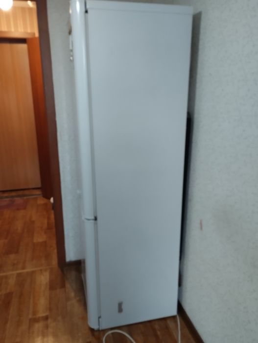 Холодильник Indesit
