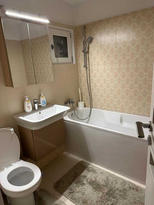 Apartament 3 camere de inchiriat Piata Gorjului Sector 6