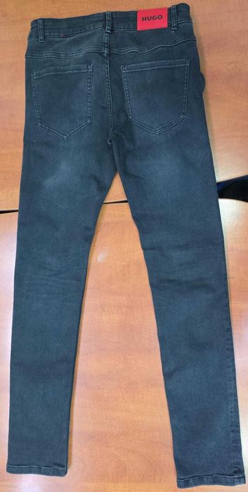 Blugi Hugo/734 negri - copii varsta 14 ani