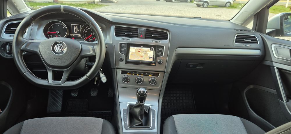 VW GOLF 1.6TDI 180.000km