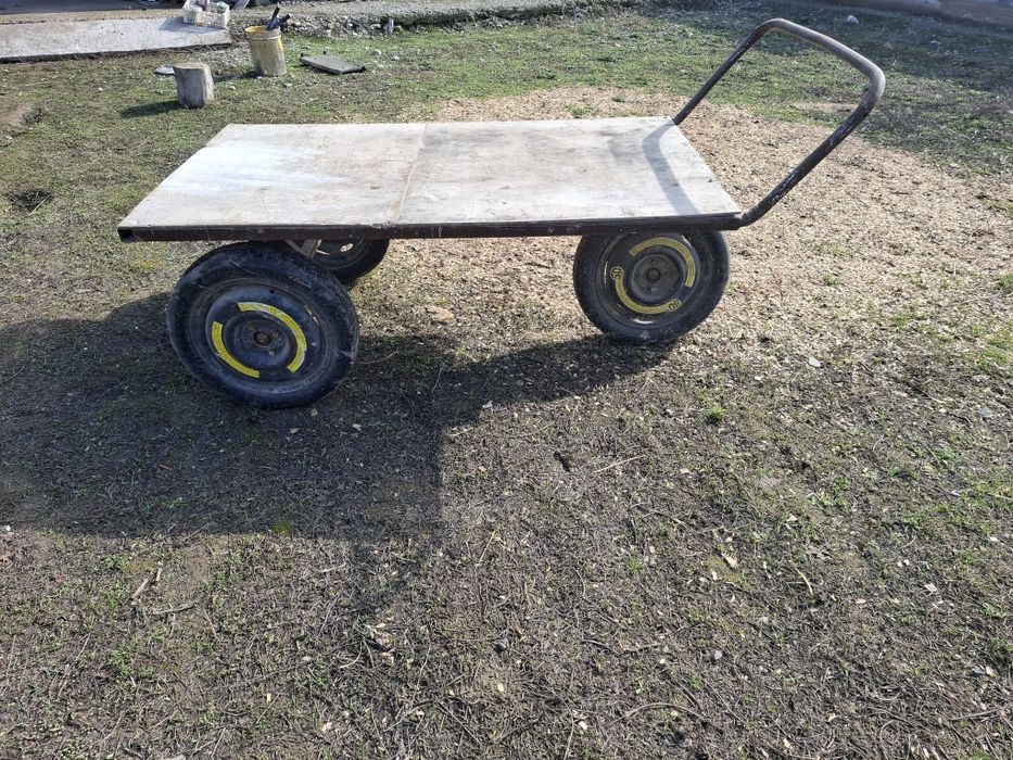 Тачка үш дөңгелек арба