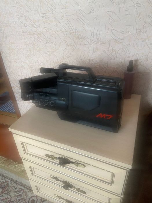 Продам видеокамеру