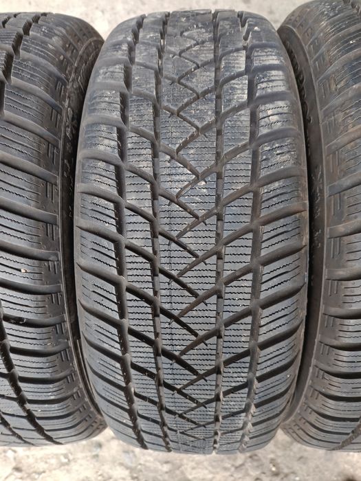 Зимни гуми -2023г.-15цола-185/55-1бр.-38€-"GT RADIAL"-като нови