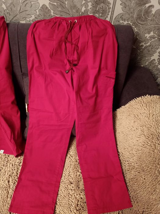 Продам медицинский костюм