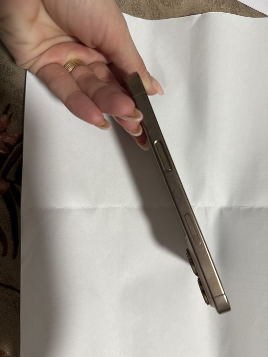 Iphone 16 pro 5g  256 gb Desert Titanium