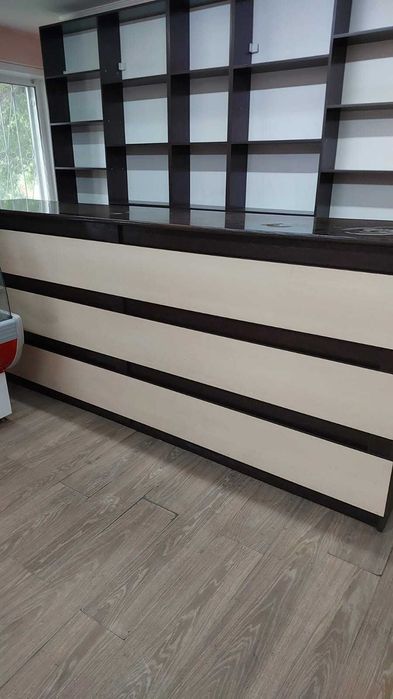 Продам стеллажи.