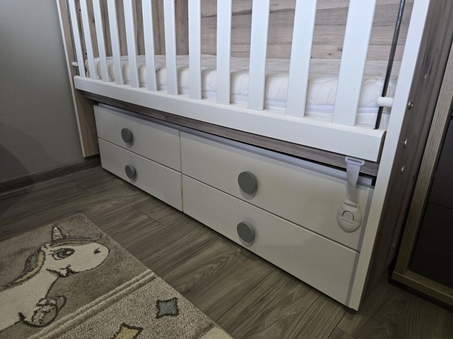 Бебешка кошара / легло с подвижна решетка на три нива в цвят