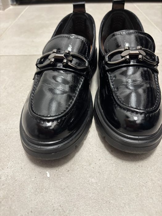 Pantofi eleganti