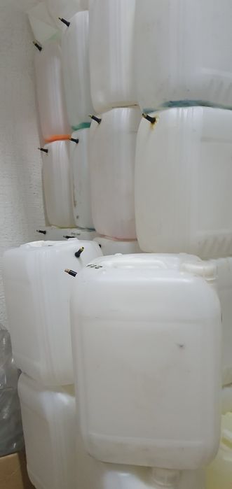 Канистры бу 20 литровые