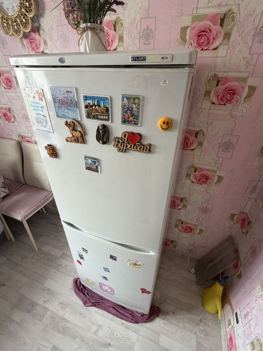 Продам холодильник