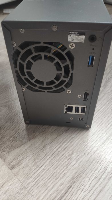 файлов сървър Asustor NAS AS202TE 2X 1TB WD RED