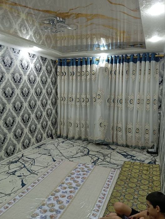 Guliver tomonda 2 xonalik uy sotiladi