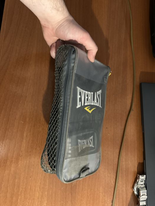 Продам перчатки ММА и бинты