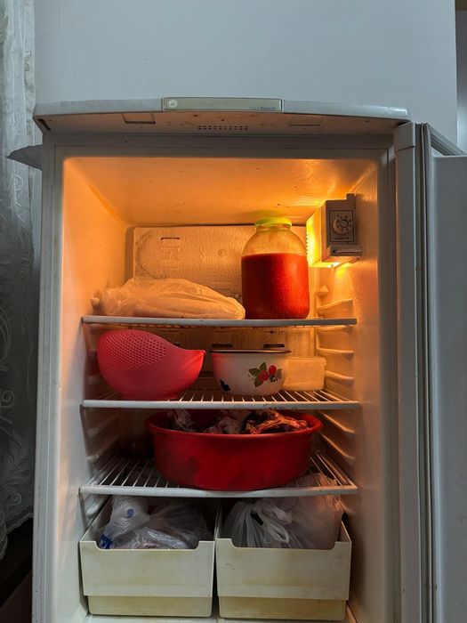 Холодильник сатылады!! Жетісайда тұрр!!