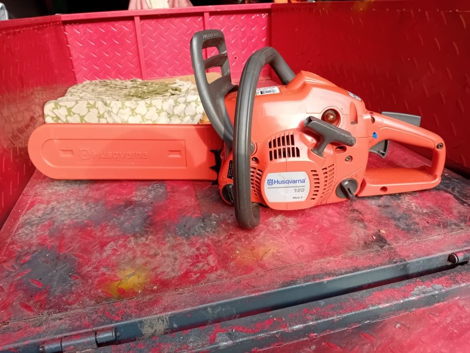 Vând Drujba Husqarna 120 Mark II
