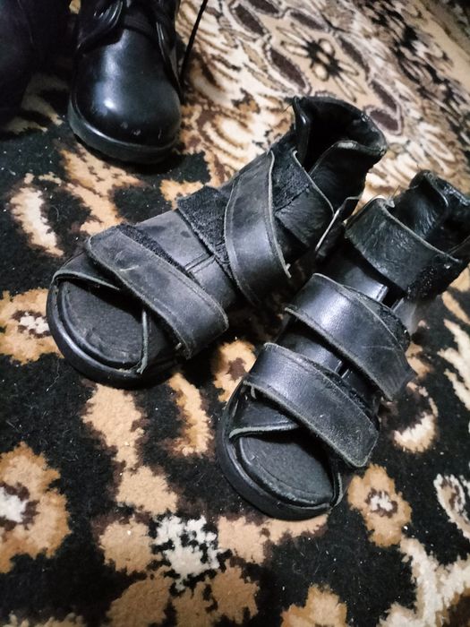 Отдам детскую обувь