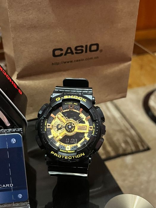 CASIO G-SHOCK – Nou, Original (Negru / Auriu)

Vând ceas Casio G-Shock