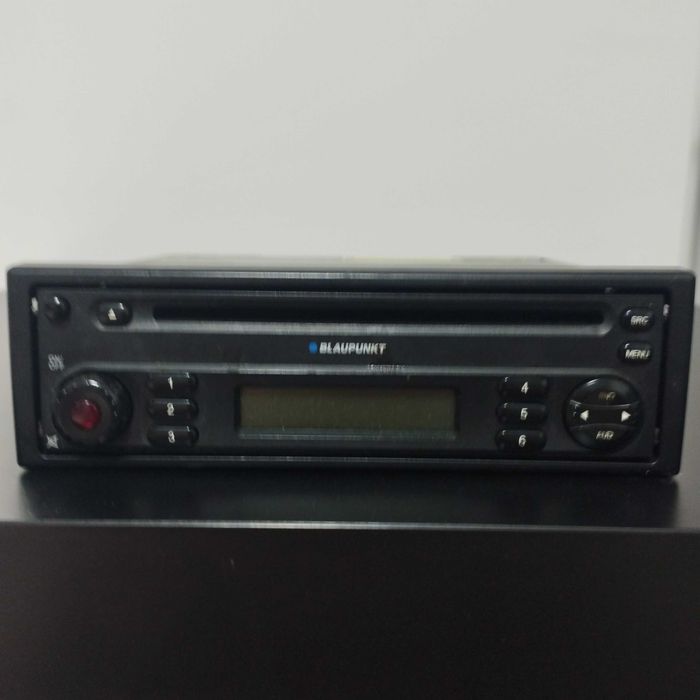 Vând radio CD - BLAUPUNKT