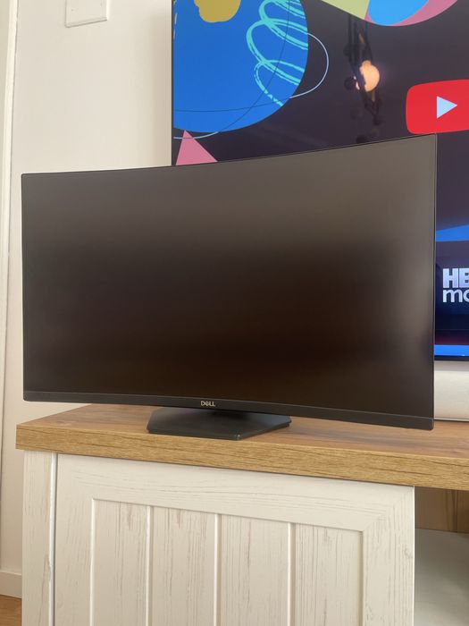 Monitor Gaming Dell 27” Curved – în stare foarte bună