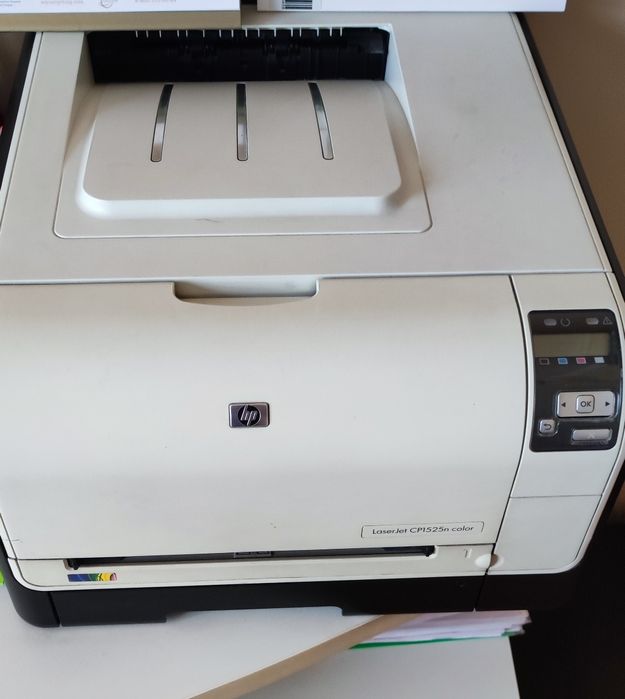 Цветной лазерный принтер HP CP1215