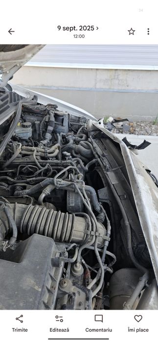 Vând amarok avariat sau vând piese dezmembrez motor cutie punte grup uși scaune banchete bord stopuri cârlig electrica cdi radio  servo electromotor