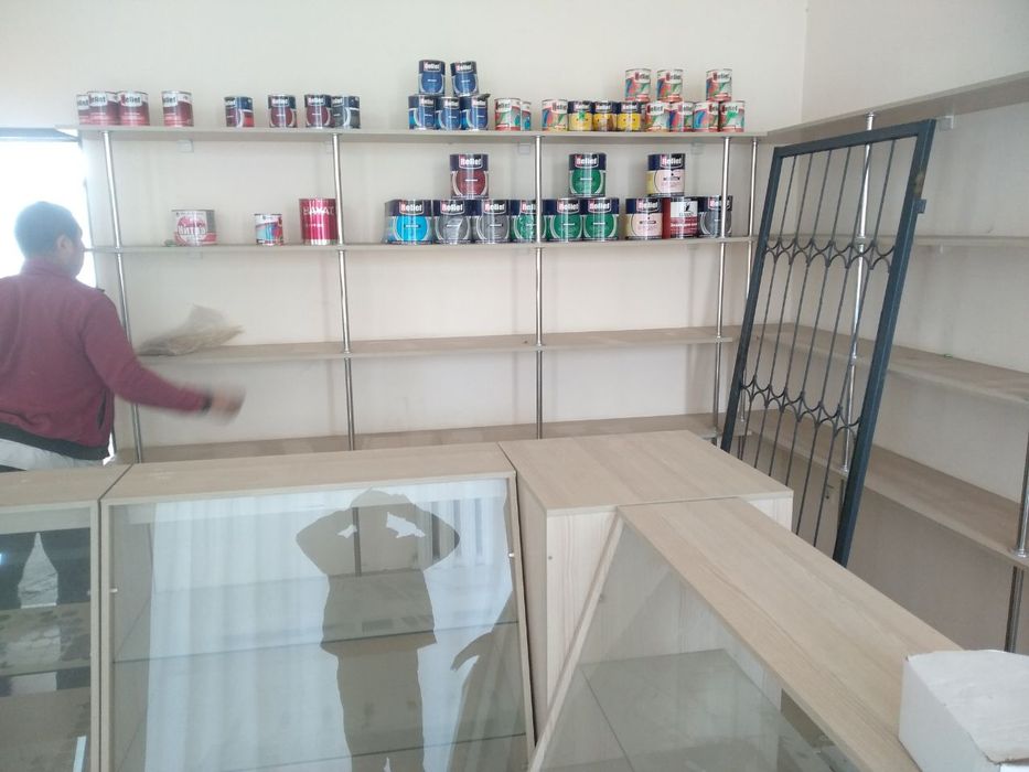 Ду́кон учун тайëр стиллаж ва витриналар. 100 метр
Нархи келишилган хол