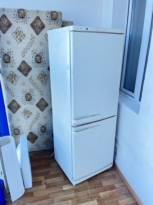 Холодильник 4000тг самовывоз