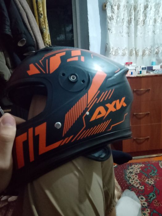 Продаю шлем в хорошем состоянии