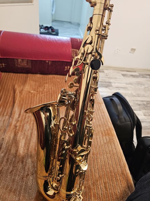 Saxofon alto Mi bemol J. Michael