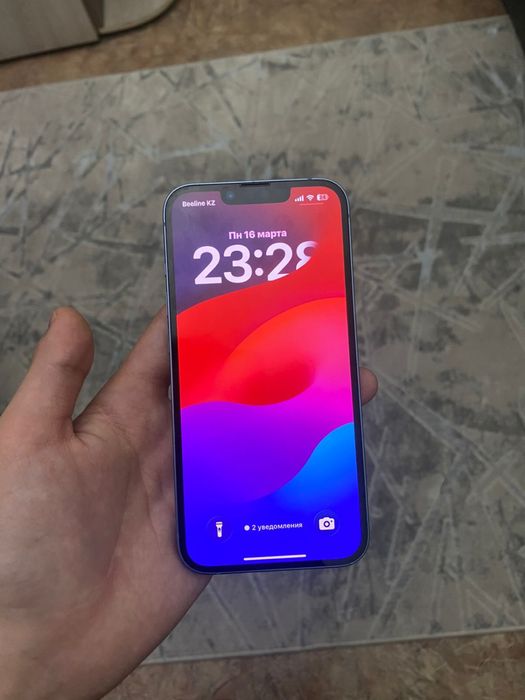 Iphone 14 голубой