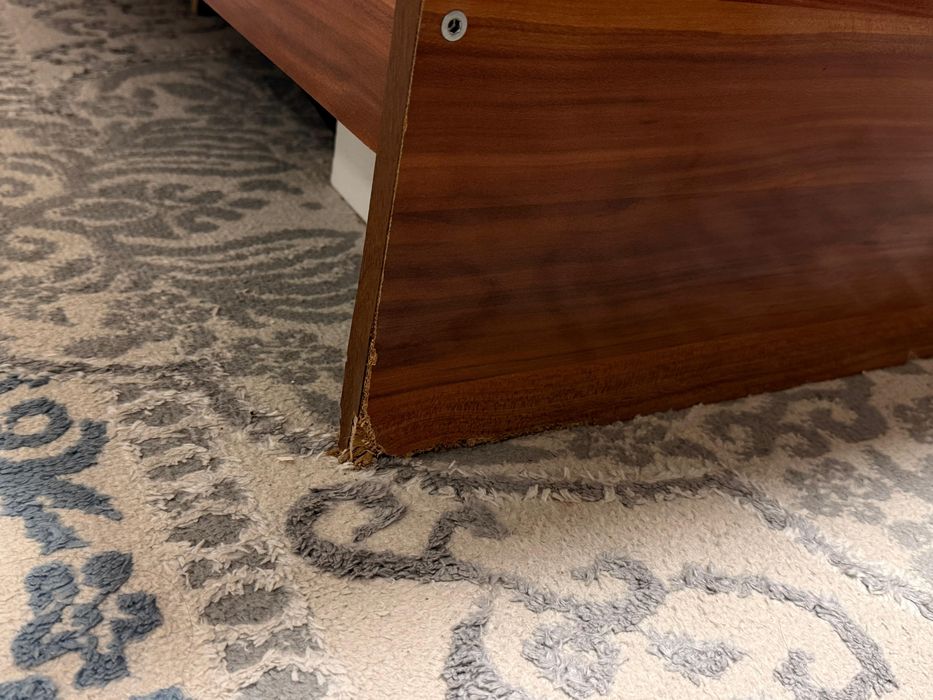 Кровать деревянный