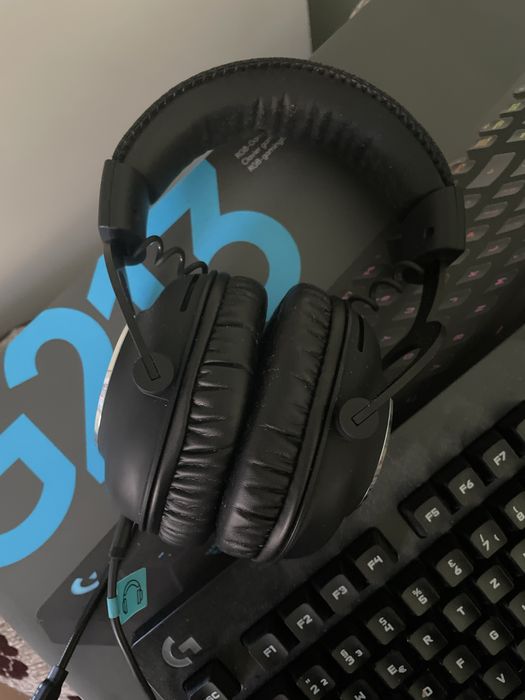 Monitor AOC 240hz + full set logitech