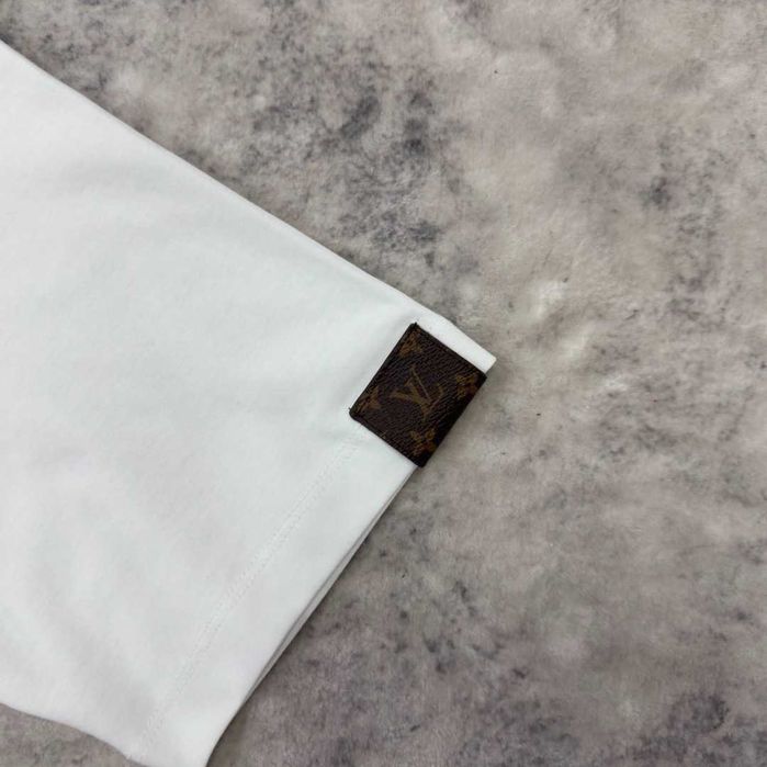 Tricou Louis Vuitton Premium